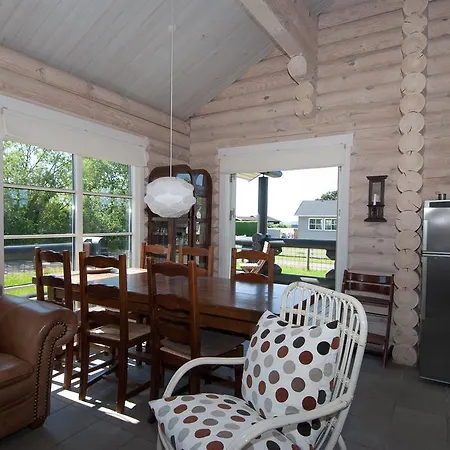 Ryle Holiday House Сasa de vacaciones Mesinge